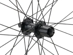 Urban Acera V-Brake DT Swiss 535 28" Laufradsatz -Fahrradkomponenten Geschäft 396793
