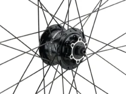 Urban Alivio Disc 6-Loch DT Swiss 466d 28" Laufradsatz -Fahrradkomponenten Geschäft 399640